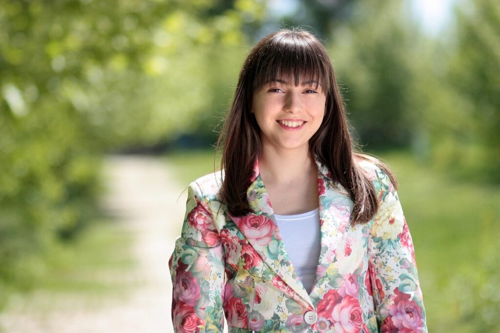 前髪の薄毛改善に内服薬はどのくらいの期間で効果が出るのか？