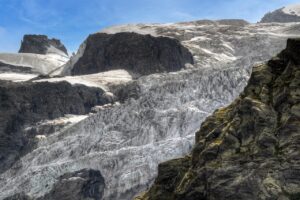 生え際後退の治療にはどれくらいの期間が目安ですか？