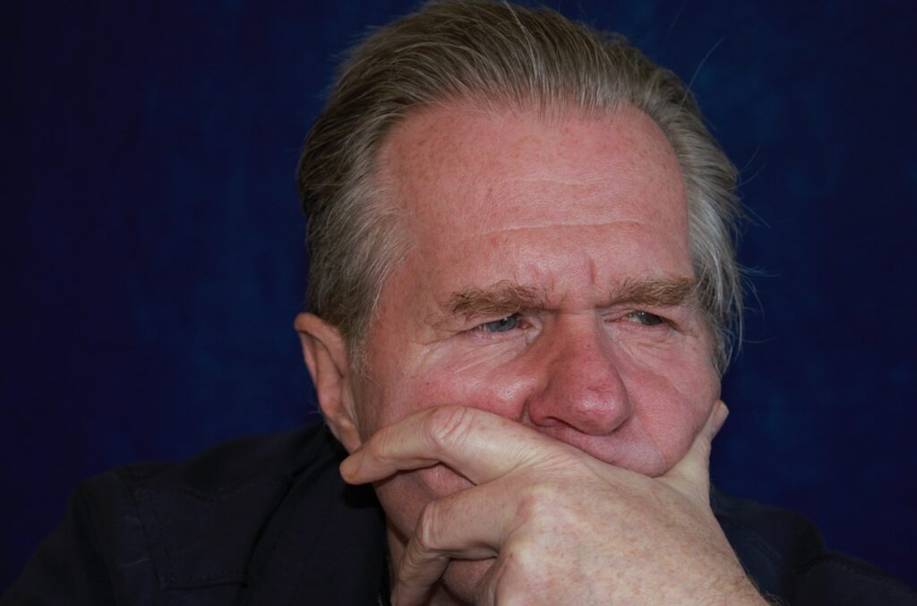 生え際後退に悩むあなたにおすすめのミノキシジルの使い方は？