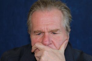 高校生の生え際後退の原因とは何ですか？