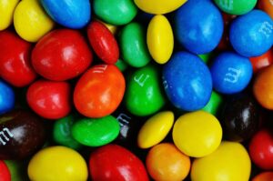 20代のM字はげを改善する方法はこれだ！？