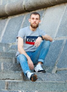 フィナステリドの副作用は若い人にどんな影響がある？