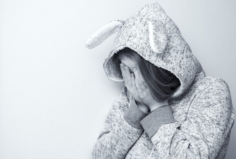 若ハゲが人目が気になるあなたへ、効果的な対処法は？